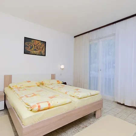 Appartamento Razija Punat