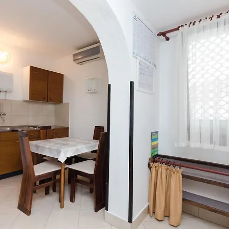 Appartamento Razija Punat